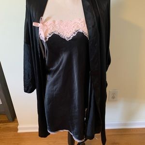 Victoria secret short night gown and robe